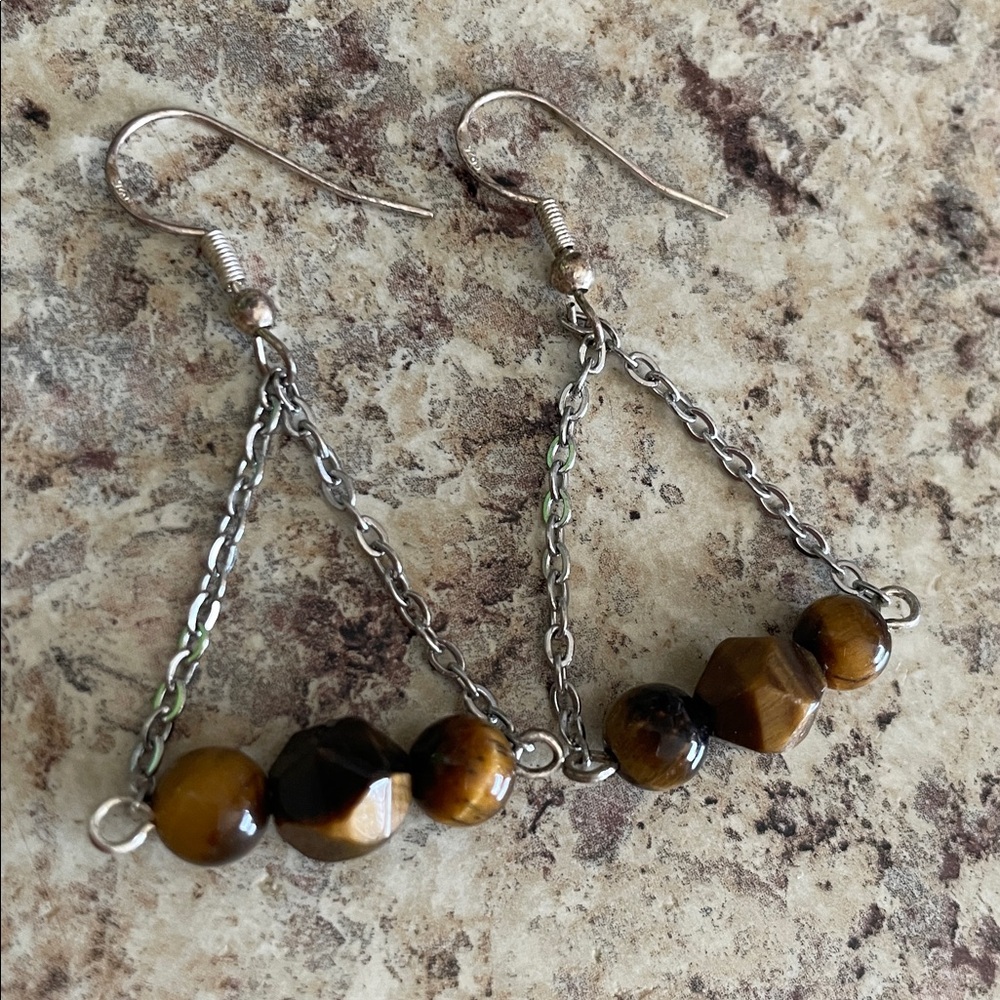 Chic sterling Silver and Brown Beaded cat’s eye Earrings